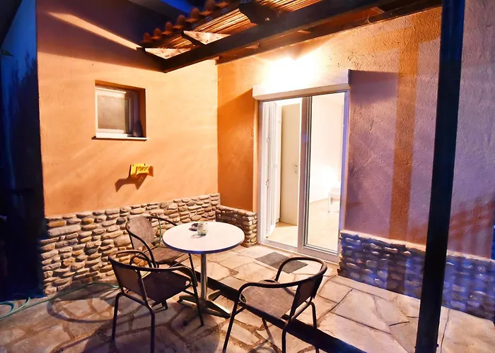 Adam\'S Villa
